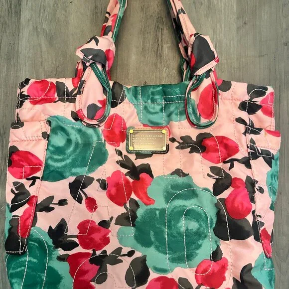Marc by Marc Jacobs Standard Supply Pink Floral Print Quilted Nylon Tote Bag M - Picture 2 of 2